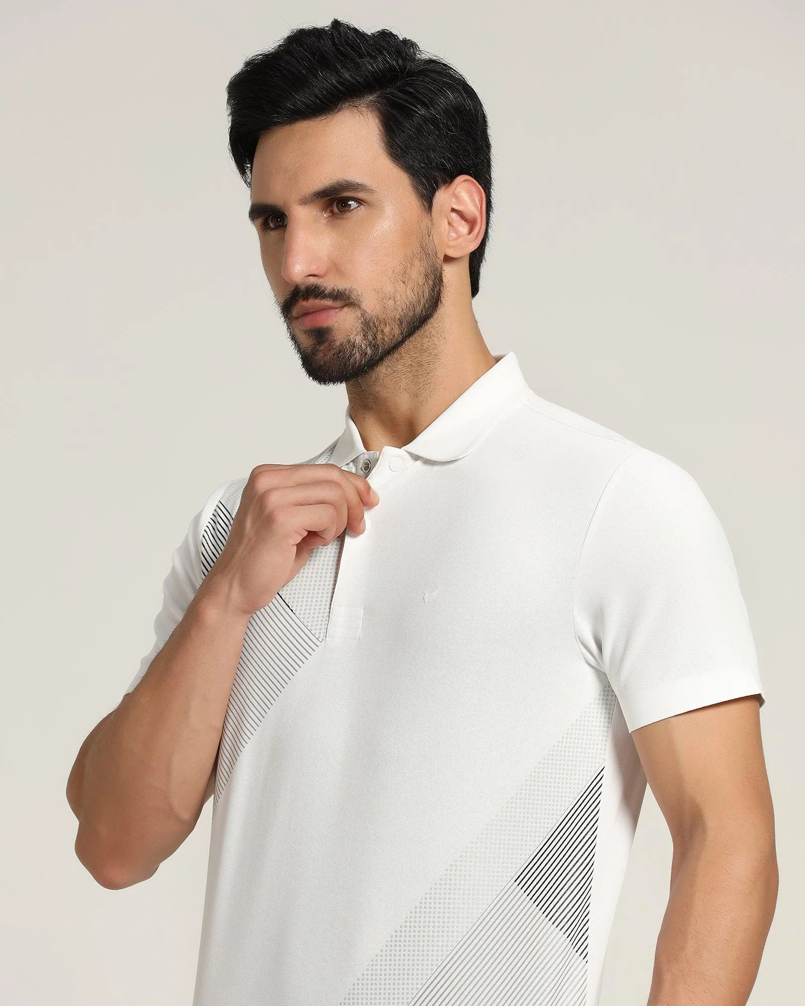 TechPro Polo White Solid T-Shirt - Walker